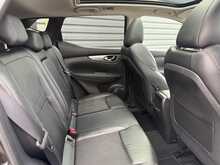 Nissan Qashqai 1.6 dCi Tekna SUV 5dr Diesel Manual 4WD Euro 6 (s/s) (130 ps) - U1322