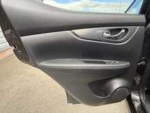 Nissan Qashqai 1.6 dCi Tekna SUV 5dr Diesel Manual 4WD Euro 6 (s/s) (130 ps) - U1322