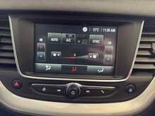 Vauxhall Grandland X 1.2 Turbo GPF SE SUV 5dr Petrol Manual Euro 6 (s/s) (130 ps) - U1365