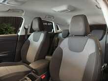 Vauxhall Grandland X 1.2 Turbo GPF SE SUV 5dr Petrol Manual Euro 6 (s/s) (130 ps) - U1365