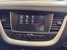 Vauxhall Grandland X 1.2 Turbo GPF SE SUV 5dr Petrol Manual Euro 6 (s/s) (130 ps) - U1365
