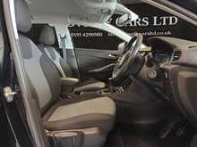 Vauxhall Grandland X 1.2 Turbo GPF SE SUV 5dr Petrol Manual Euro 6 (s/s) (130 ps) - U1365