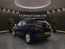 Vauxhall Grandland X 1.2 Turbo GPF SE SUV 5dr Petrol Manual Euro 6 (s/s) (130 ps) - U1365