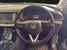 Vauxhall Grandland X 1.2 Turbo GPF SE SUV 5dr Petrol Manual Euro 6 (s/s) (130 ps) - U1365