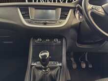 Vauxhall Grandland X 1.2 Turbo GPF SE SUV 5dr Petrol Manual Euro 6 (s/s) (130 ps) - U1365