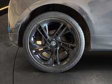 Vauxhall Corsa 1.4i ecoTEC Limited Edition Hatchback 3dr Petrol Manual Euro 6 (90 ps) - U1375