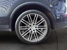 Porsche Cayenne 3.0 TD V6 SUV 5dr Diesel TiptronicS 4WD Euro 6 (s/s) (262 ps) - U1455