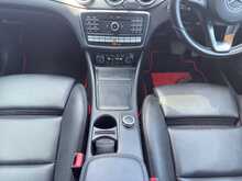 Mercedes-Benz GLA 2.1 GLA220d Sport (Executive) SUV 5dr Diesel 7G-DCT 4MATIC Euro 6 (s/s) (177 ps) - U1464
