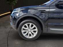 Land Rover Range Rover Evoque 2.0 eD4 SE SUV 5dr Diesel Manual FWD Euro 6 (s/s) (150 ps) - U1541