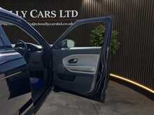 Land Rover Range Rover Evoque 2.0 eD4 SE SUV 5dr Diesel Manual FWD Euro 6 (s/s) (150 ps) - U1541