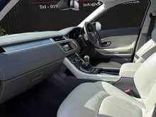 Land Rover Range Rover Evoque 2.0 eD4 SE SUV 5dr Diesel Manual FWD Euro 6 (s/s) (150 ps) - U1541