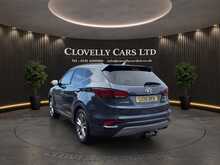 Hyundai Santa Fe 2.2 CRDi Blue Drive Premium SE SUV 5dr Diesel Manual 4WD Euro 6 (s/s) (7 Seat) (200 ps) - U1543