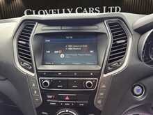 Hyundai Santa Fe 2.2 CRDi Blue Drive Premium SE SUV 5dr Diesel Manual 4WD Euro 6 (s/s) (7 Seat) (200 ps) - U1543