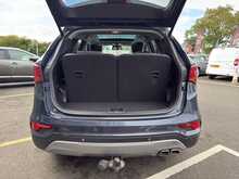Hyundai Santa Fe 2.2 CRDi Blue Drive Premium SE SUV 5dr Diesel Manual 4WD Euro 6 (s/s) (7 Seat) (200 ps) - U1543