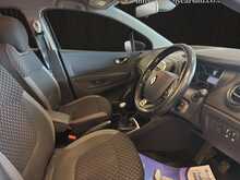 Renault Captur 1.5 dCi ENERGY Dynamique S Nav SUV 5dr Diesel Manual Euro 6 (s/s) (90 ps) - U1563