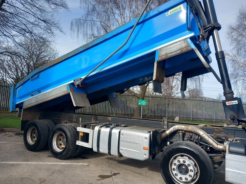 460 GT 8X4 32T ROAD PLANING STEEL TIPPER *VBG COUPLING*  