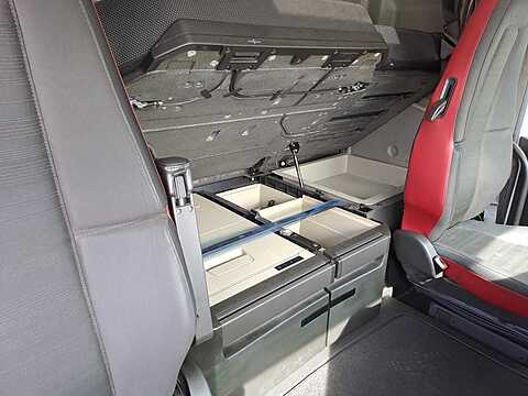 460 GT 3.9M 6X2 * FRIDGE * SLIDING FIFTH WHEEL *