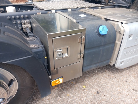  500 GT 3.8M LITE 6X2 *X LOW HEIGHT* FULL AIR* NAV*