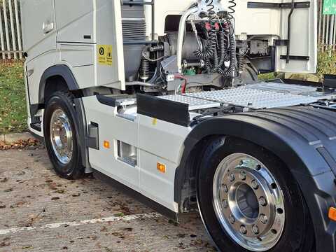 Volvo FH 460TC GTXL AERO 4.1M 6x2 *EX Demonstrator * 