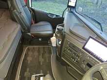 Volvo FH Aero Globetrotter XL Volvo FH 460TC GTXL AERO 4.1M 6x2 *EX Demonstrator * 