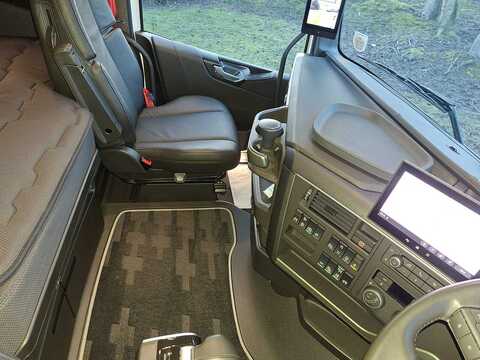 Volvo FH 460TC GTXL AERO 4.1M 6x2 *EX Demonstrator * 