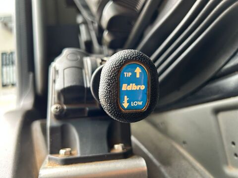 420 FMX Day Cab 8x4 Tipper **Thompson Steel Body Tipper**