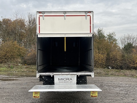 280 DAY CAB * MICRA CURTIAN SIDER * DHOLLANDIA CANTILEVER TAIL LIFT *