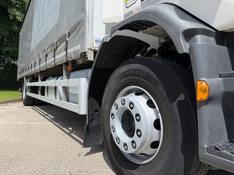 280 DAY CAB * MICRA CURTIAN SIDER * DHOLLANDIA CANTILEVER TAIL LIFT *