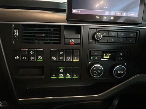 Volvo FH 460TC GTXL AERO 4.1M 6x2 *EX Demonstrator * 