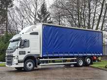 Volvo FM GT 330 26 Tonne Curtain Sider *Tuck Away Tail Lift* 