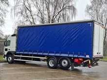 Volvo FM GT 330 26 Tonne Curtain Sider *Tuck Away Tail Lift* 