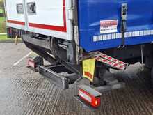Volvo FM GT 330 26 Tonne Curtain Sider *Tuck Away Tail Lift* 