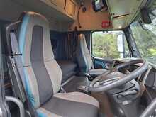 Volvo FM GT 330 26 Tonne Curtain Sider *Tuck Away Tail Lift* 