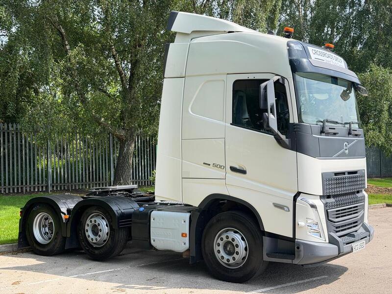 Volvo 500 Globetrotter *Heavy Duty Bumper*