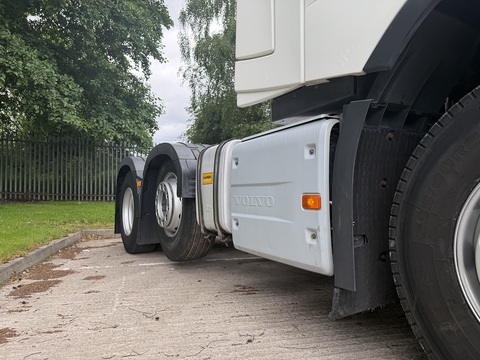 500 GT 4.1M 6X2 *LATEST MODEL* LIGHT BAR * 3 LINE HYDRAULIC*