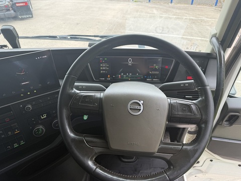 500 GT 4.1M 6X2 *LATEST MODEL* LIGHT BAR * 3 LINE HYDRAULIC*