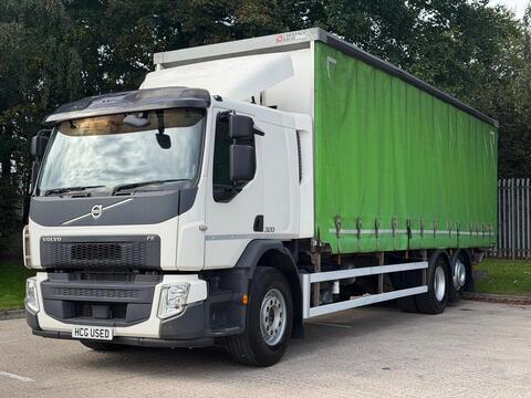 Volvo FE 320 Sleeper 6x2 Rigid 26T ** CURTAIN SIDE ** TAIL LIFT **