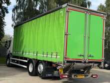 Volvo FE Volvo FE 320 Sleeper 6x2 Rigid 26T ** CURTAIN SIDE ** TAIL LIFT ** 