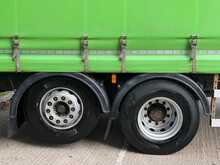 Volvo FE Volvo FE 320 Sleeper 6x2 Rigid 26T ** CURTAIN SIDE ** TAIL LIFT ** 