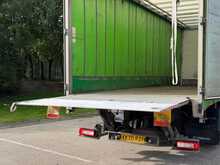 Volvo FE Volvo FE 320 Sleeper 6x2 Rigid 26T ** CURTAIN SIDE ** TAIL LIFT ** 
