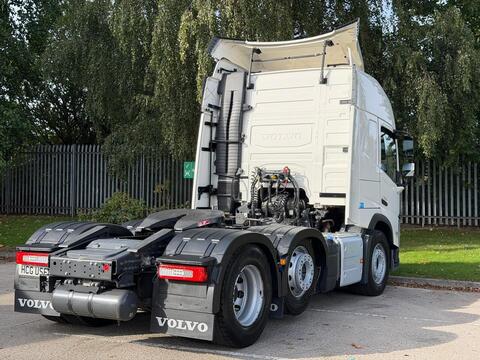 Globetrotter 13l 460 6x2 Tractor Unit 