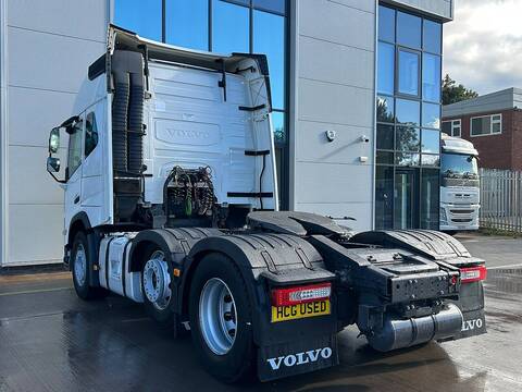 Globetrotter 13l 460 6x2 Tractor Unit **3 Star Direct Vision Standard**