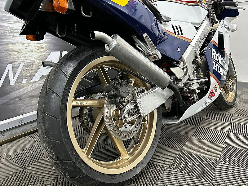 Honda MC18 SP Edition  Bike 250 Manual Petrol