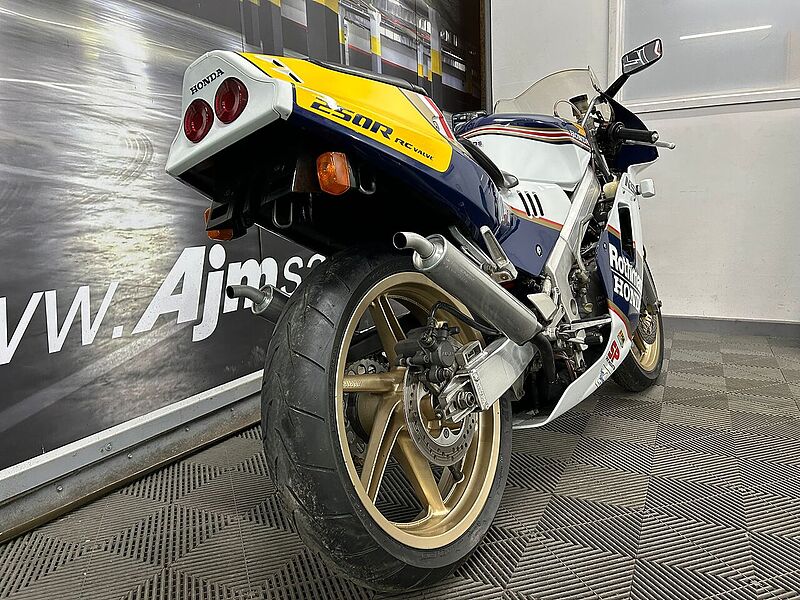 Honda MC18 SP Edition  Bike 250 Manual Petrol