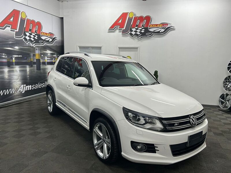 Volkswagen R Line Tsi 4Motion Dsg Estate 2.0 Semi Auto Petrol