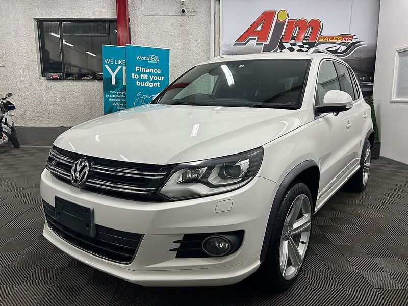 Volkswagen R Line Tsi 4Motion Dsg Estate 2.0 Semi Auto Petrol