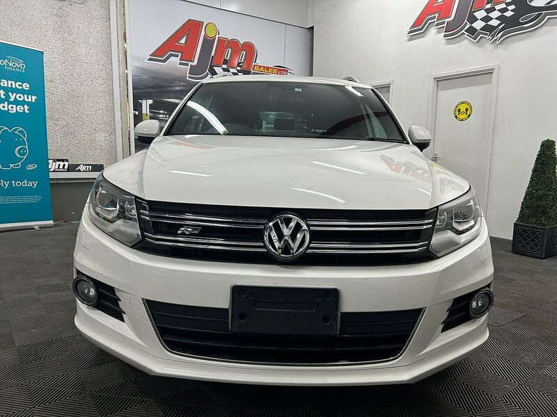 Volkswagen R Line Tsi 4Motion Dsg Estate 2.0 Semi Auto Petrol