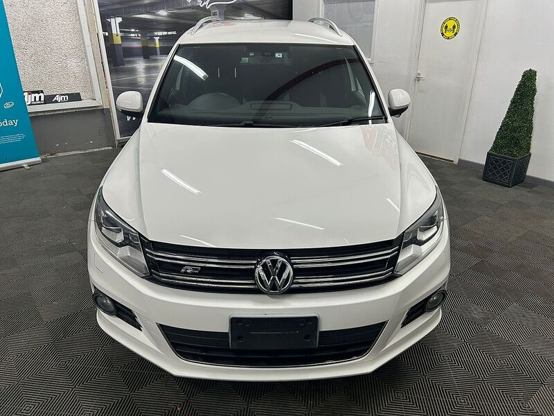 Volkswagen R Line Tsi 4Motion Dsg Estate 2.0 Semi Auto Petrol