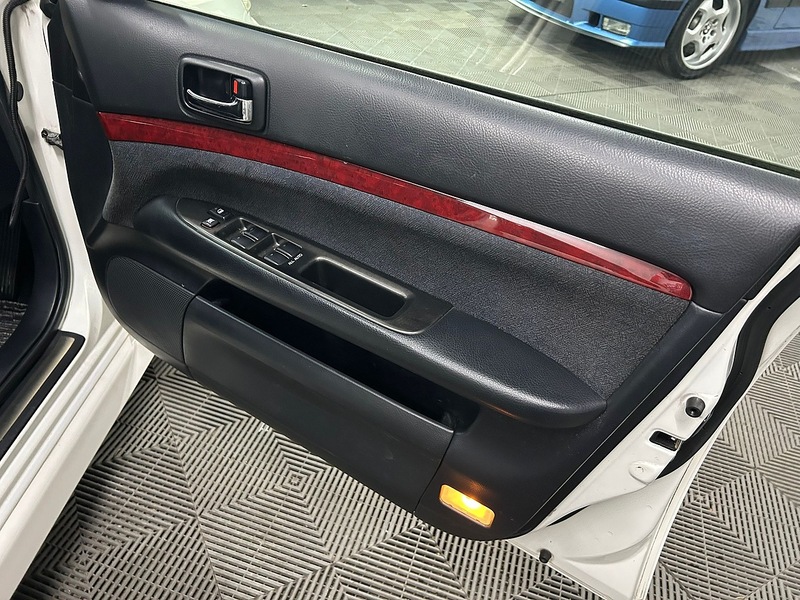 Toyota 2.5IR V TURBO  Automatic Petrol