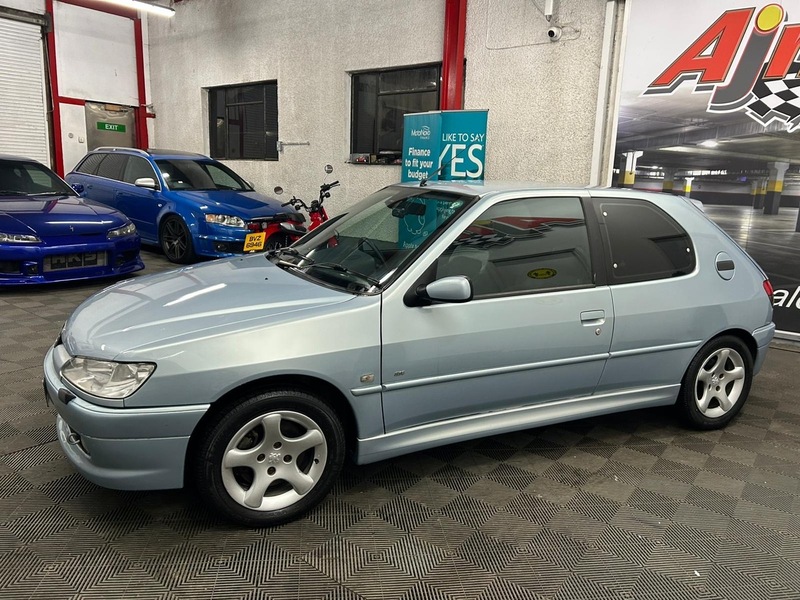 PEUGEOT 2.0 Manual Petrol